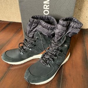 Brand new merrel winter boots size 8.5